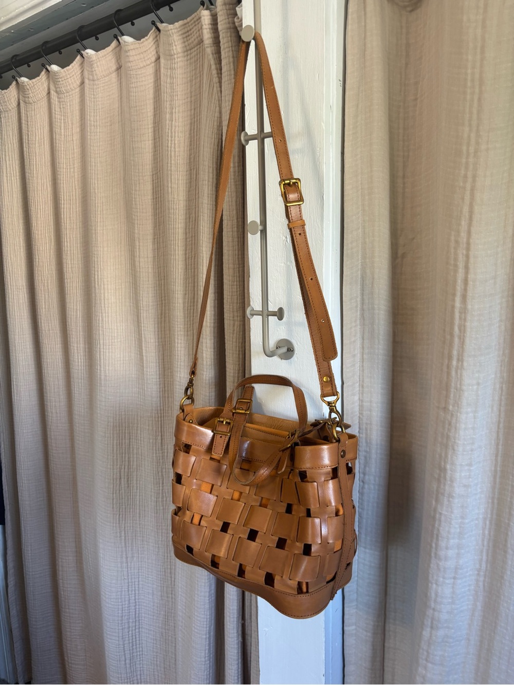 AmeriLeather Woven Basket Purse - Picture 9 of 14